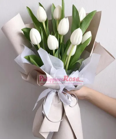 9 Pcs White Color Tulips in a Bouquet